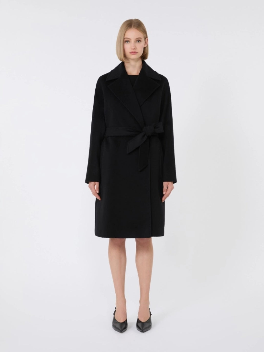 Timeless Black Virgin Wool Dravenna Coat
