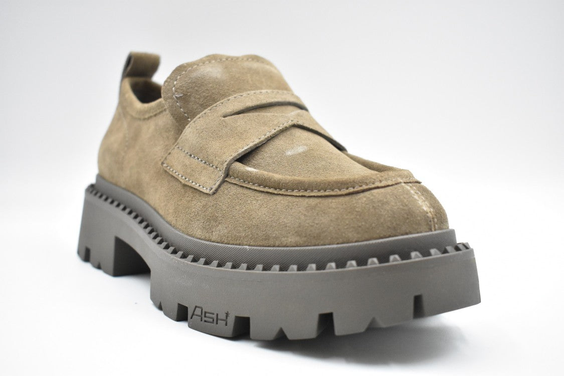 Laced Flat Shoes With Suede Finish