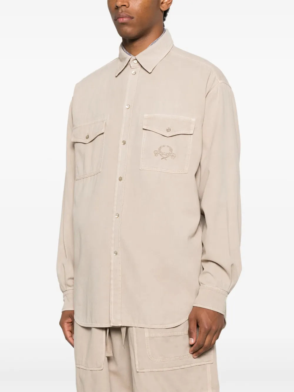 Tailored White Shirt With Structured Collar And Buttoned Cuffs
