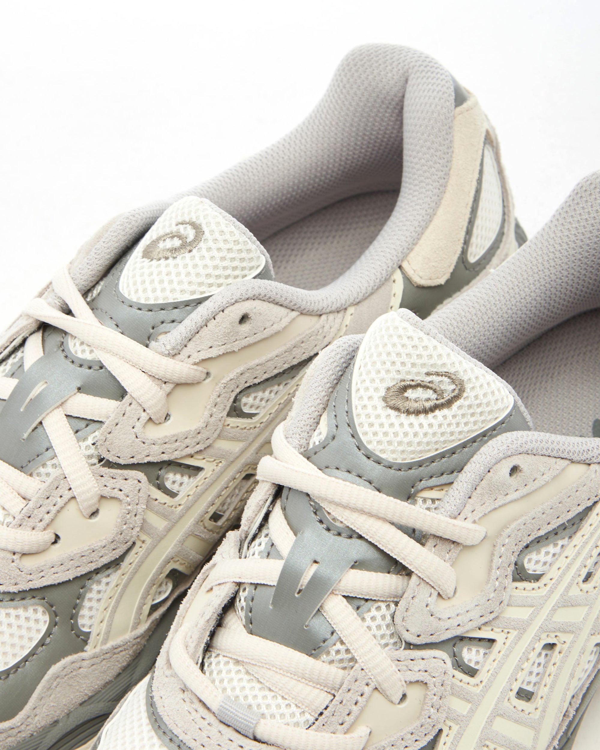 Cream Oyster Grey Gel-Nyc Sneakers