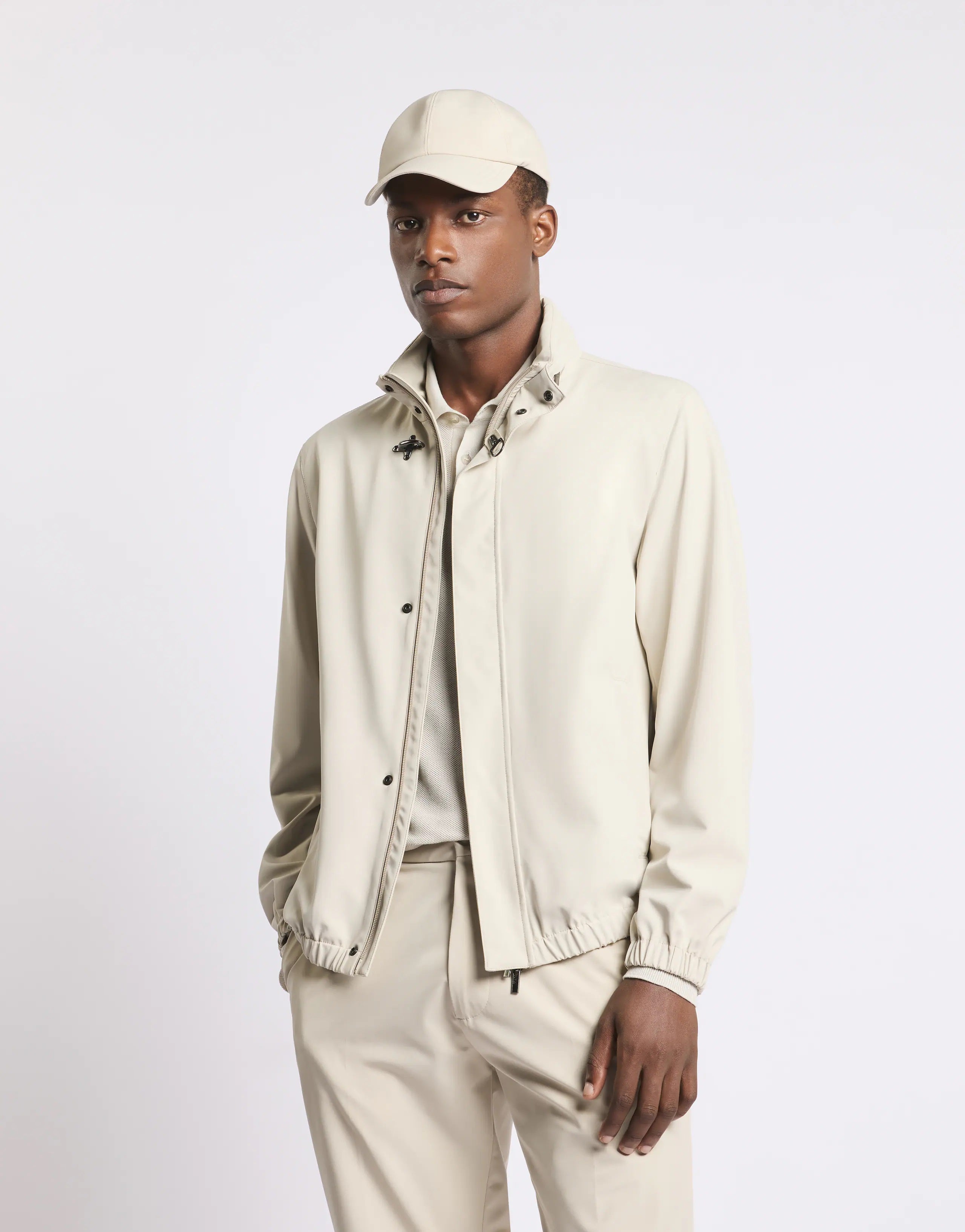 Tailored High-Collar Travel Jacket with Concealed Closure