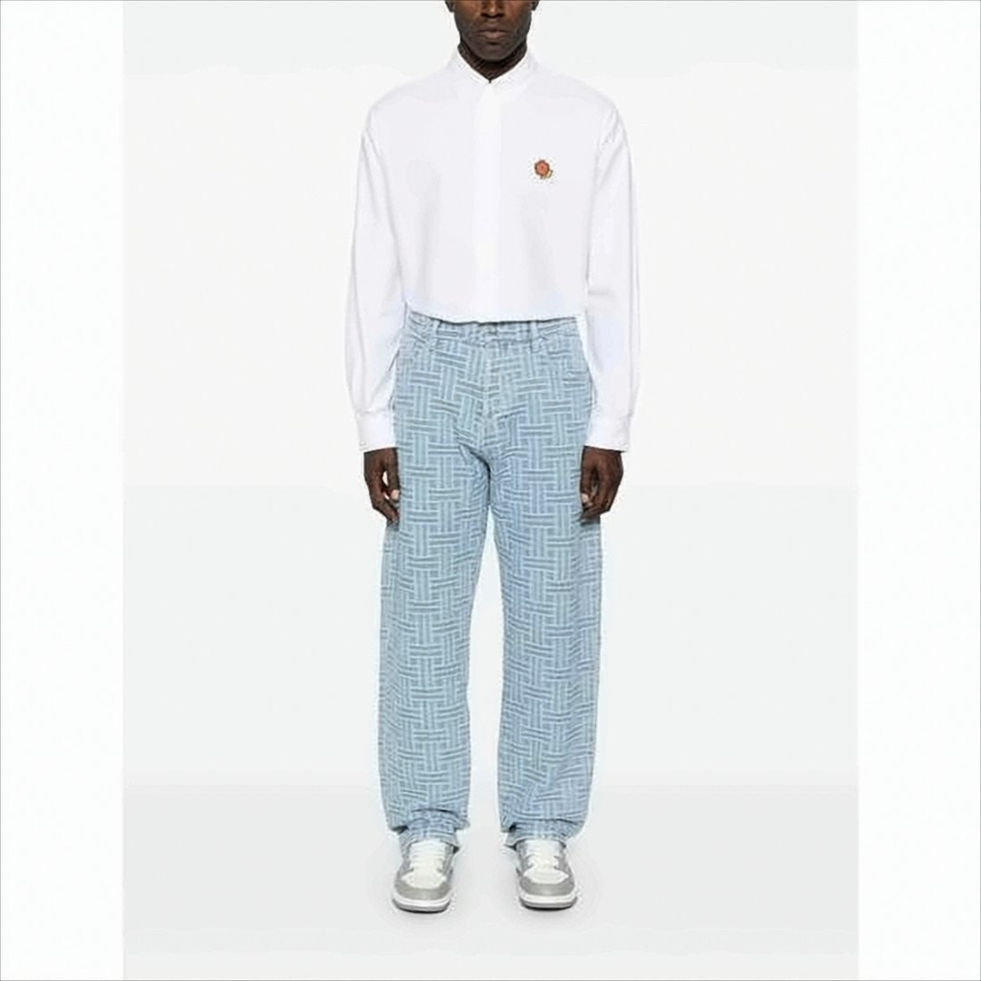 Long-Sleeve White Shirt with Button-Down Collar