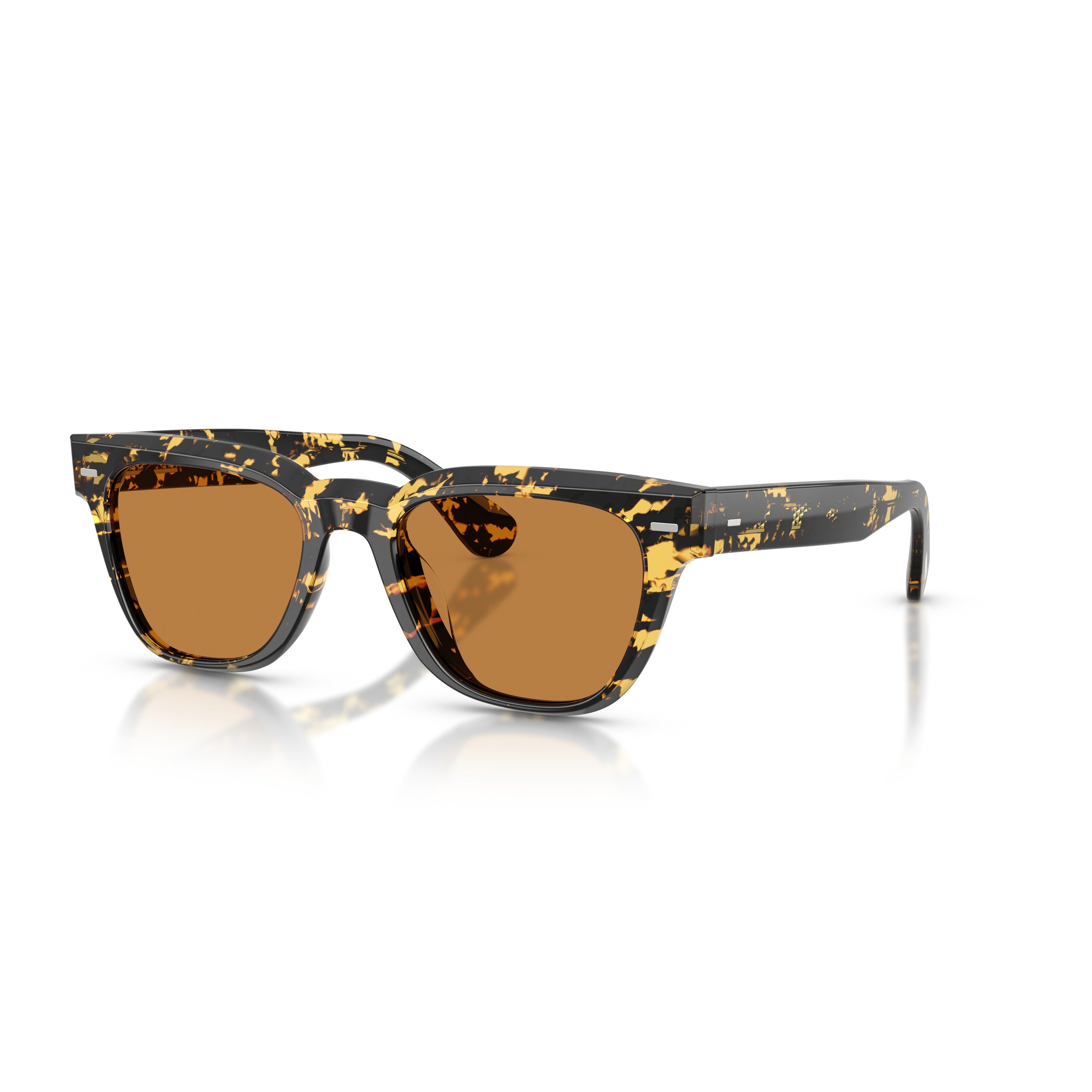 0ov5601su Bold Tortoiseshell-Patterned Sunglasses with Rectangular Frame