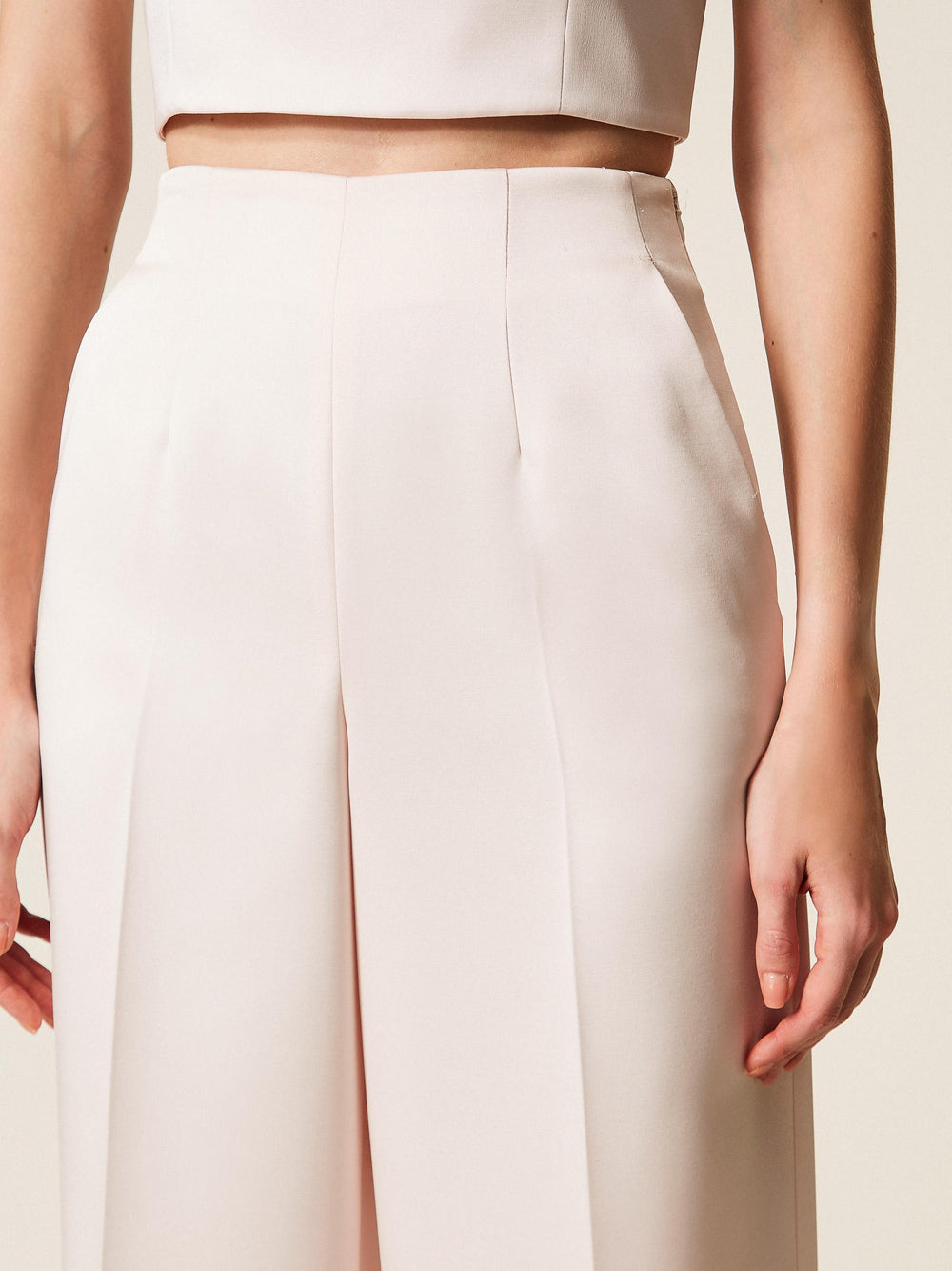 Wide-Leg Palazzo Pants with Fluid Silhouette
