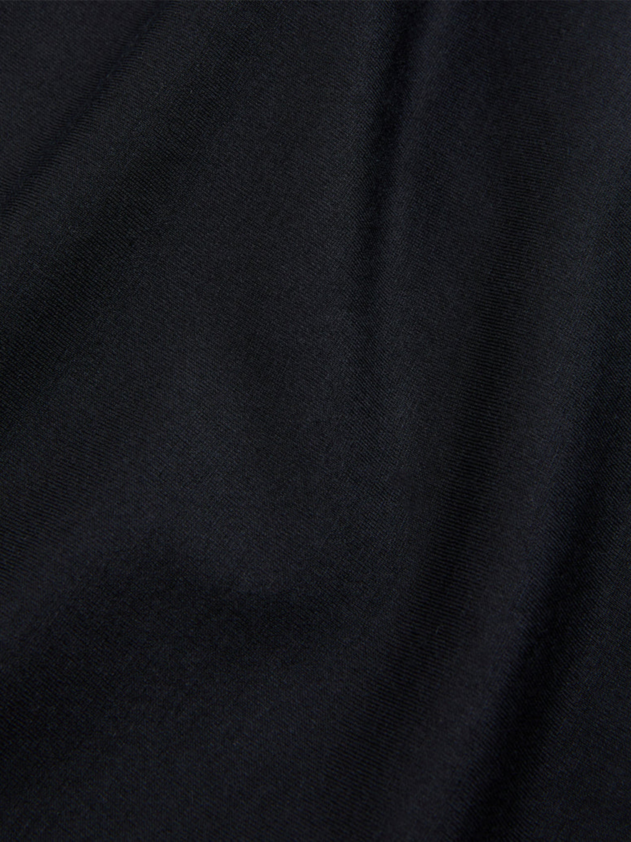 Black Boxy Fit Smooth Fabric T-shirt