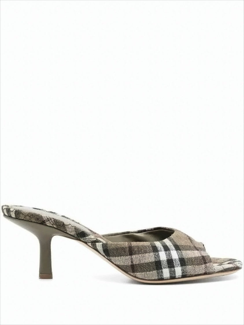 Open-Toe Pumps with Classic Plaid Pattern