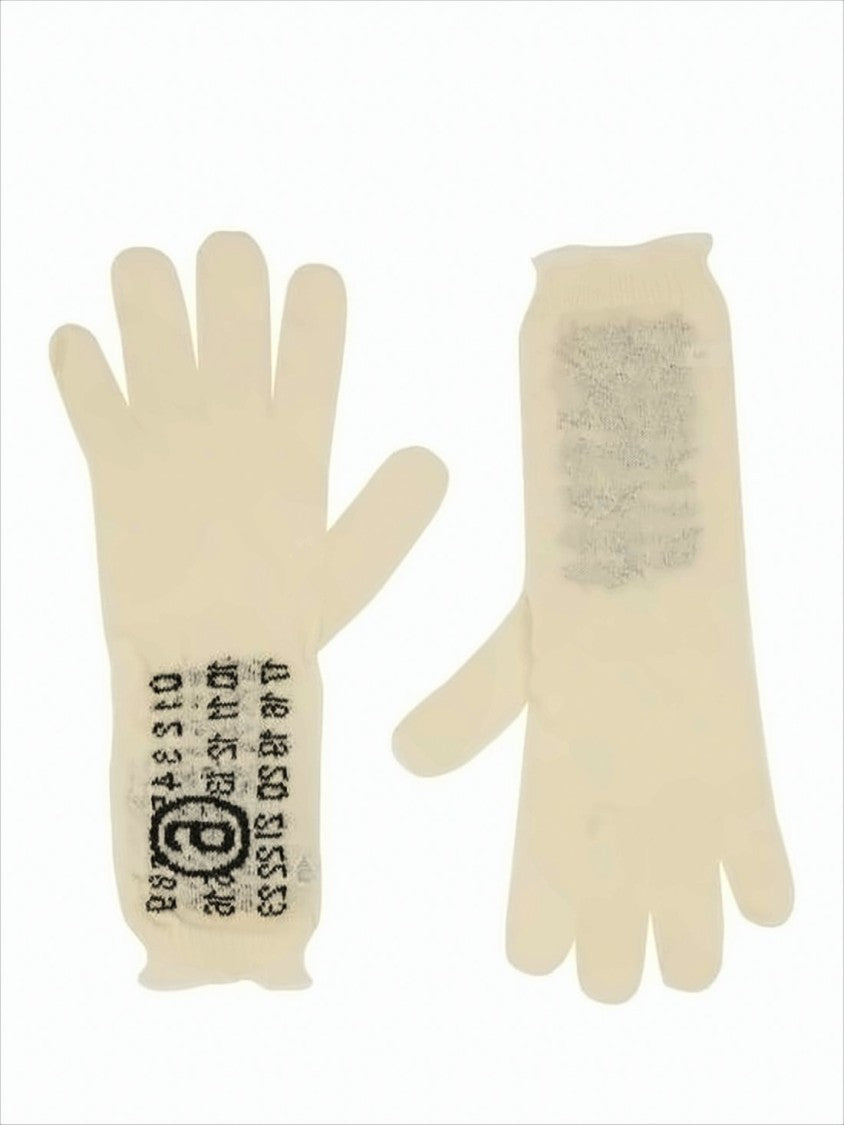 Soft Wool Gloves with Distinctive Numeric Design
