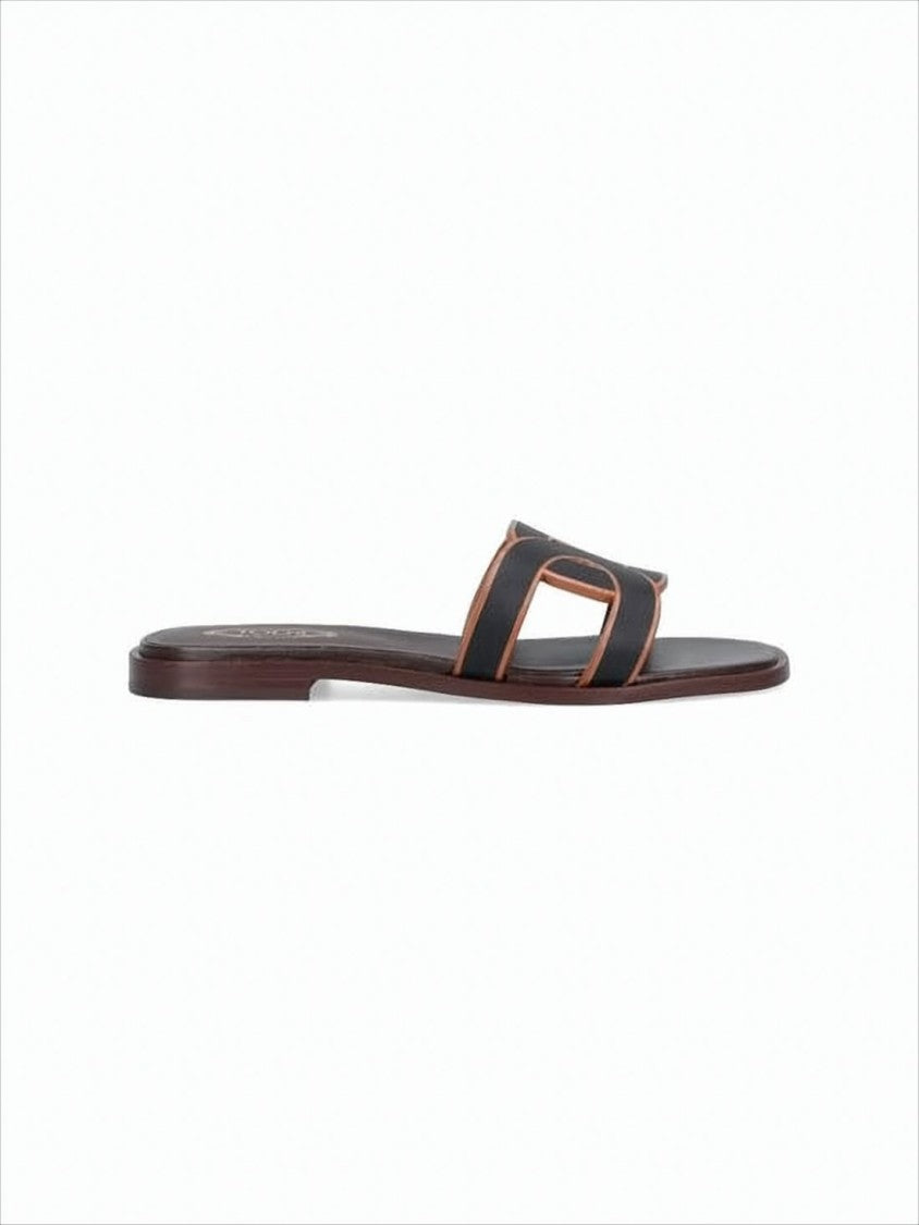 Sophisticated Leather Slide Sandals with Cut-Out Detailing
