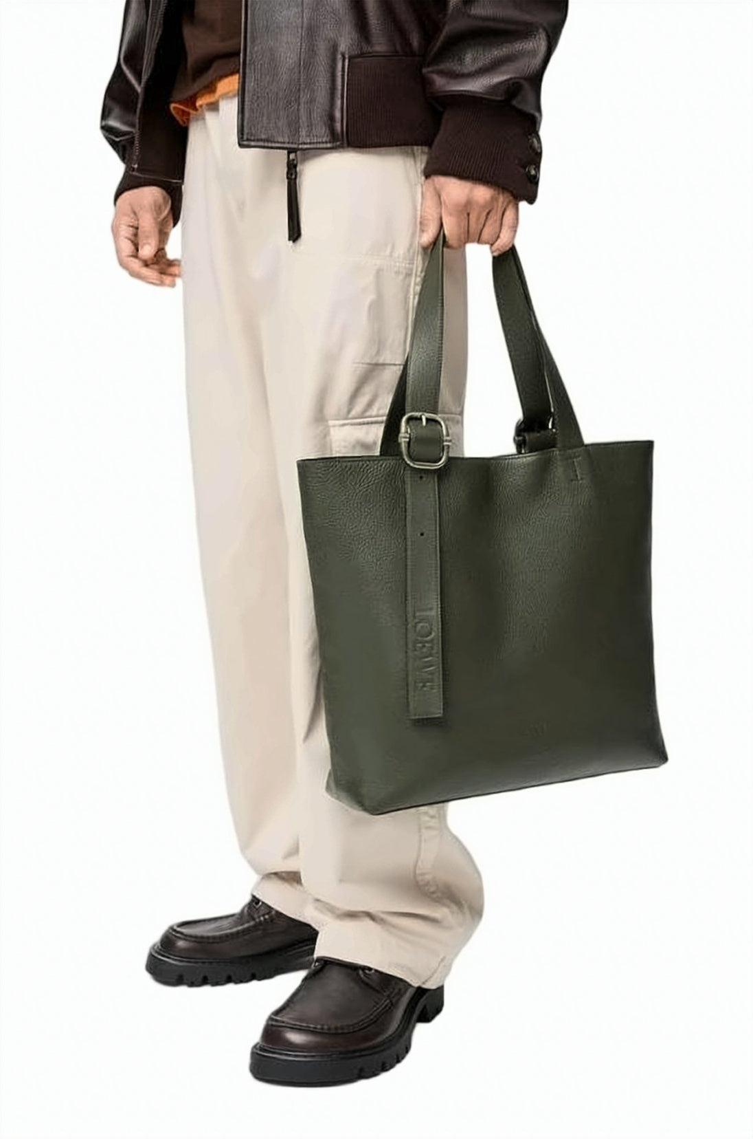 Minimalist Bucket Tote Bag With Gold-Tone Clasp