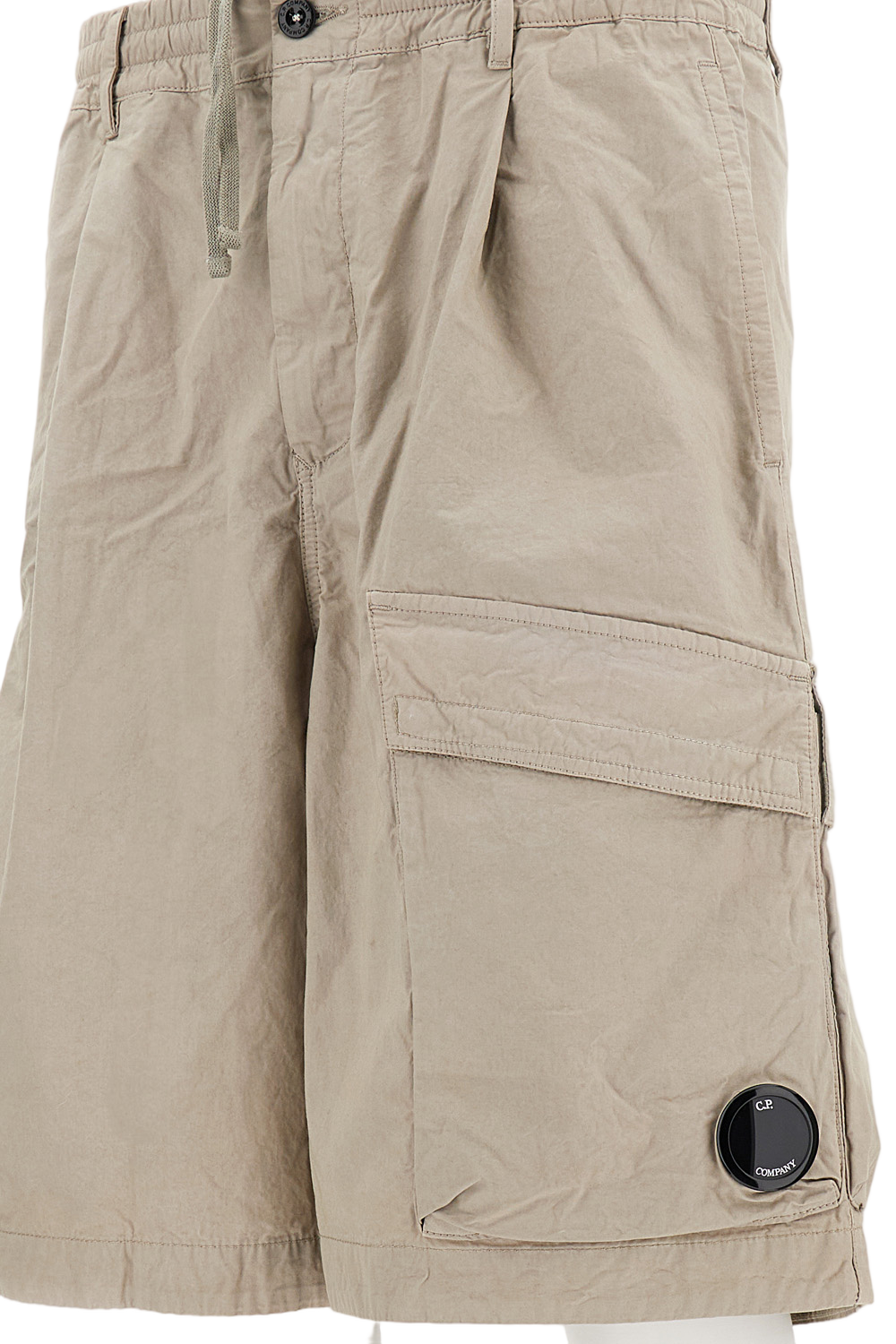Micro-Reps Boxy Lens Shorts
