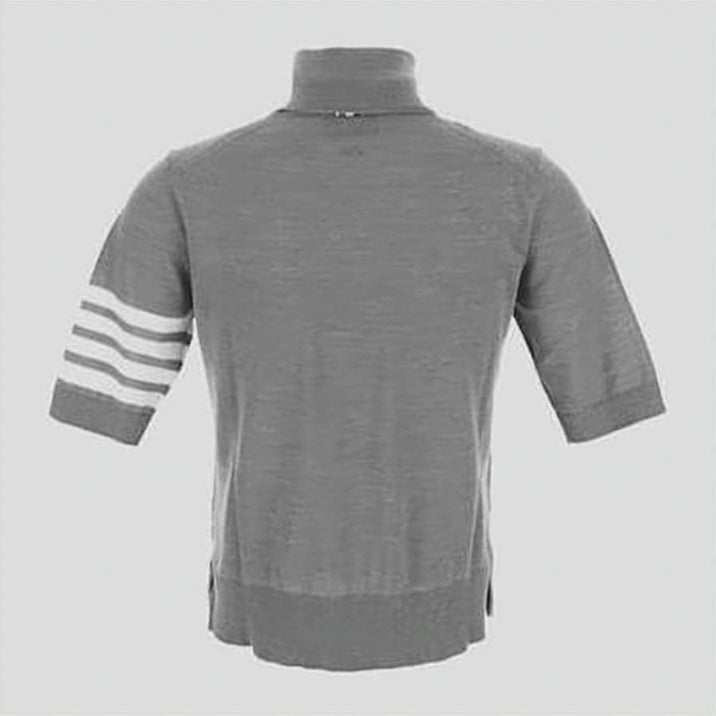 Mid-Grey Turtleneck Sweater with Elbow-Length Sleeves