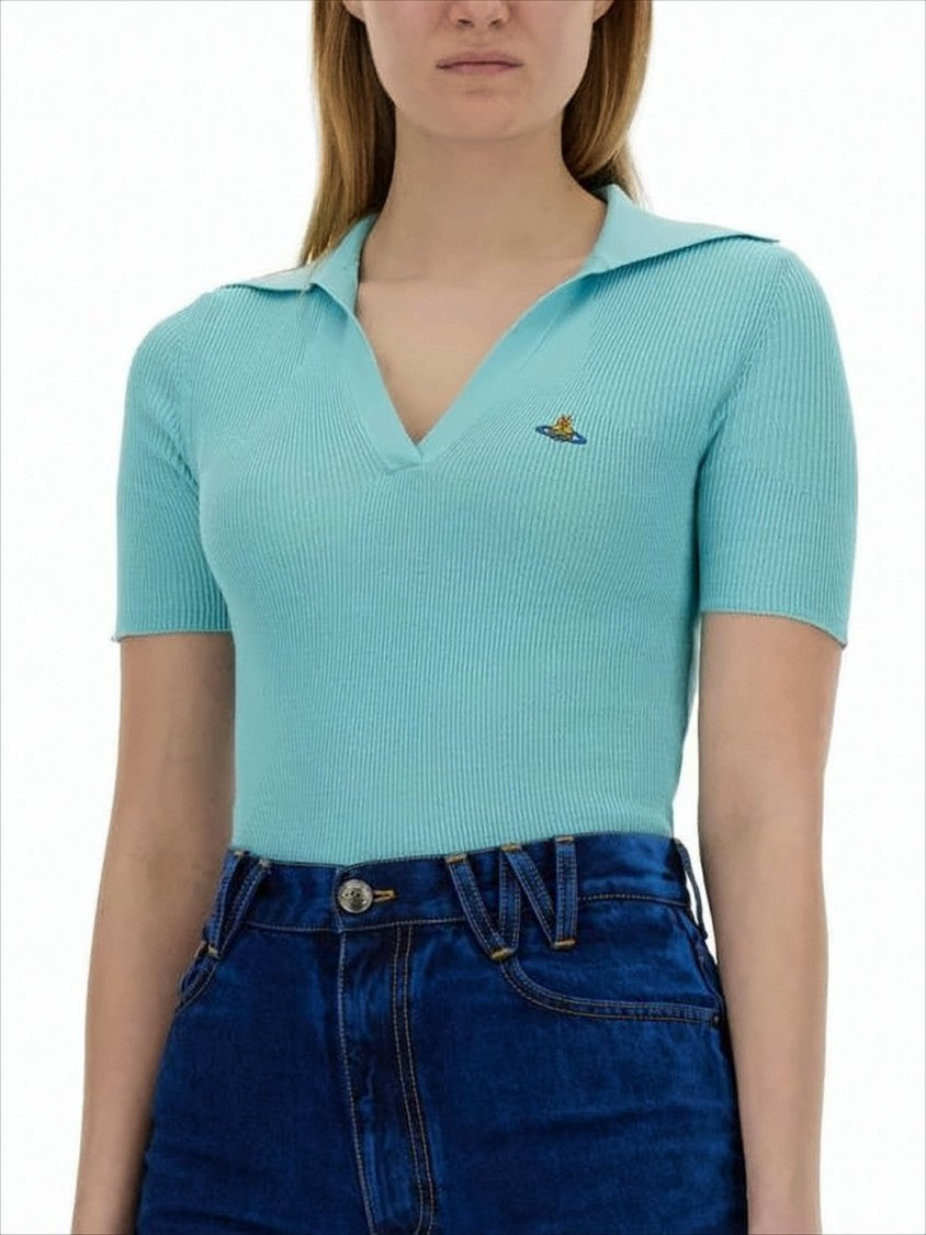 Fitted Deep V-Neck Sweater with Ribbed Texture