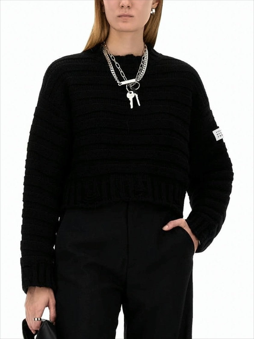 Cropped Textured Knit Sweater with Boxy Fit