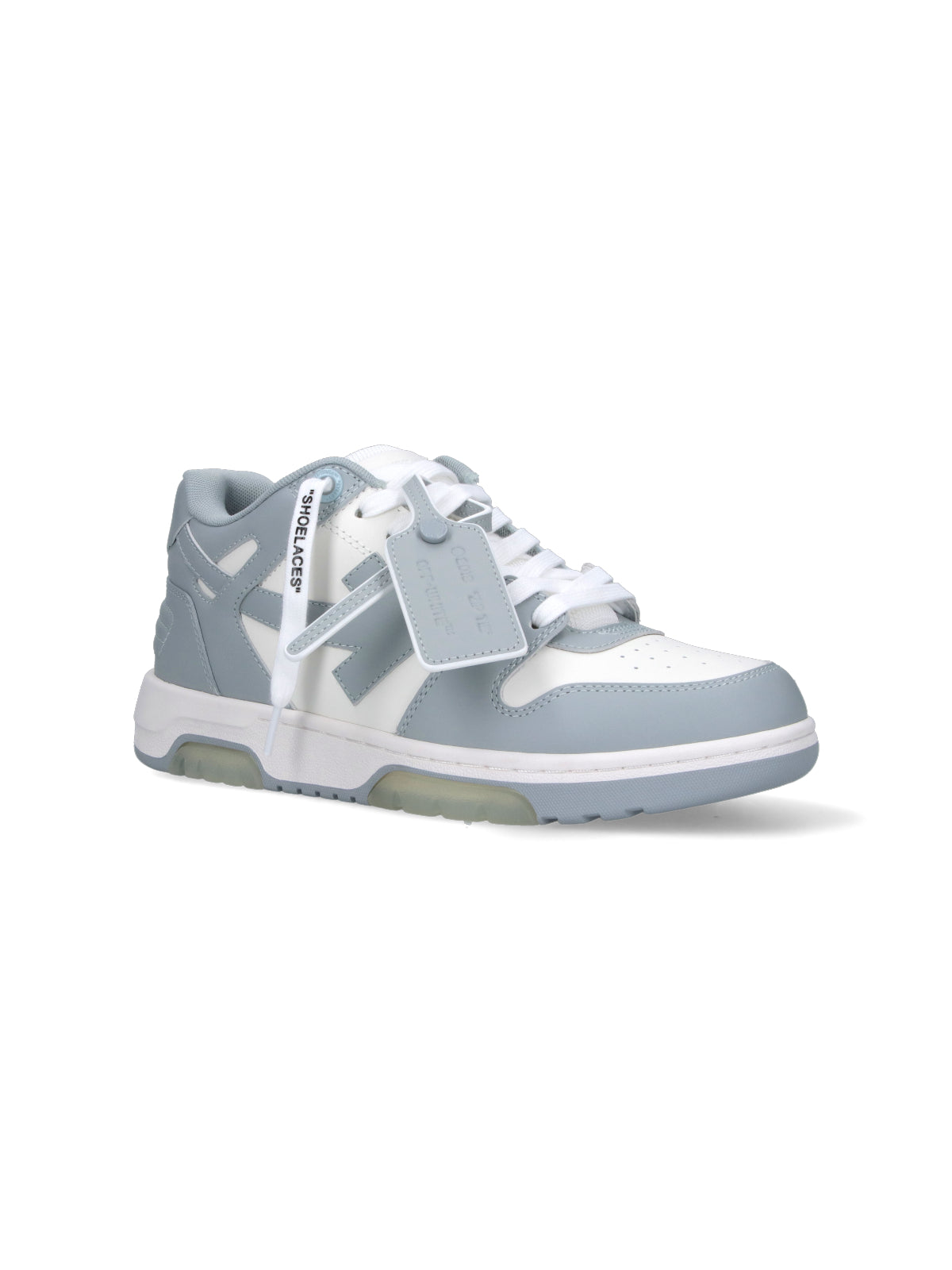 Low-Top White Sneakers With Minimalist Design And Classic Lace-Up Closure