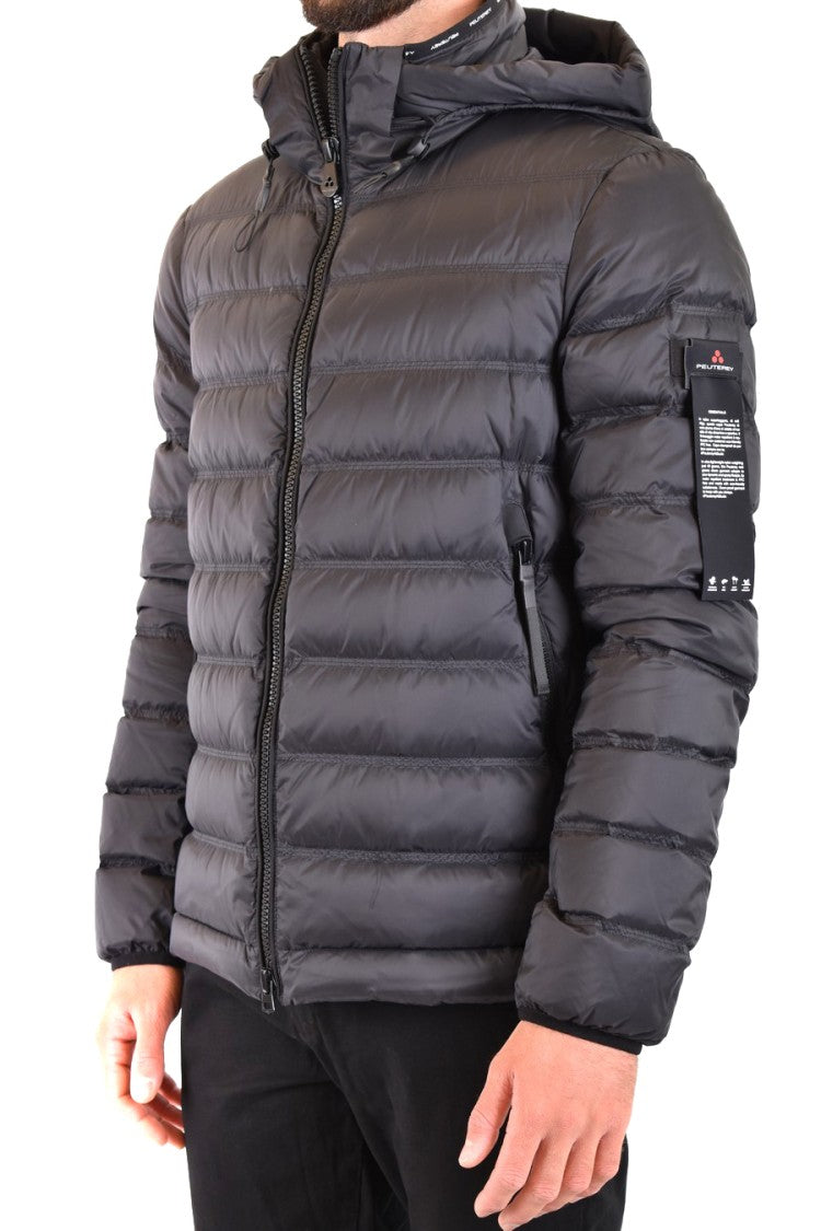 Quilted Black Puffer Jacket With Hooded Design