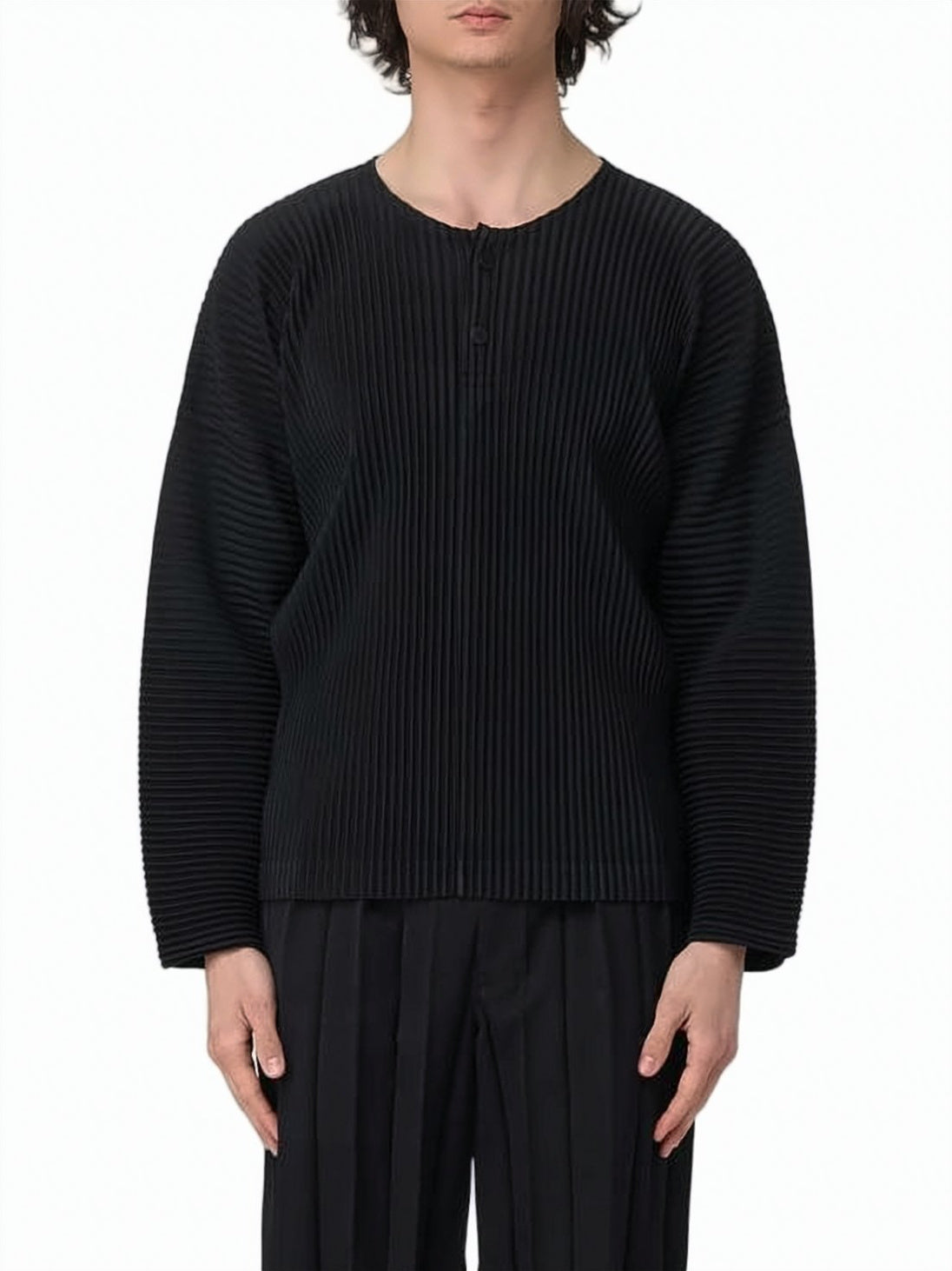 Finely Pleated Long-Sleeve Top with Round Neckline
