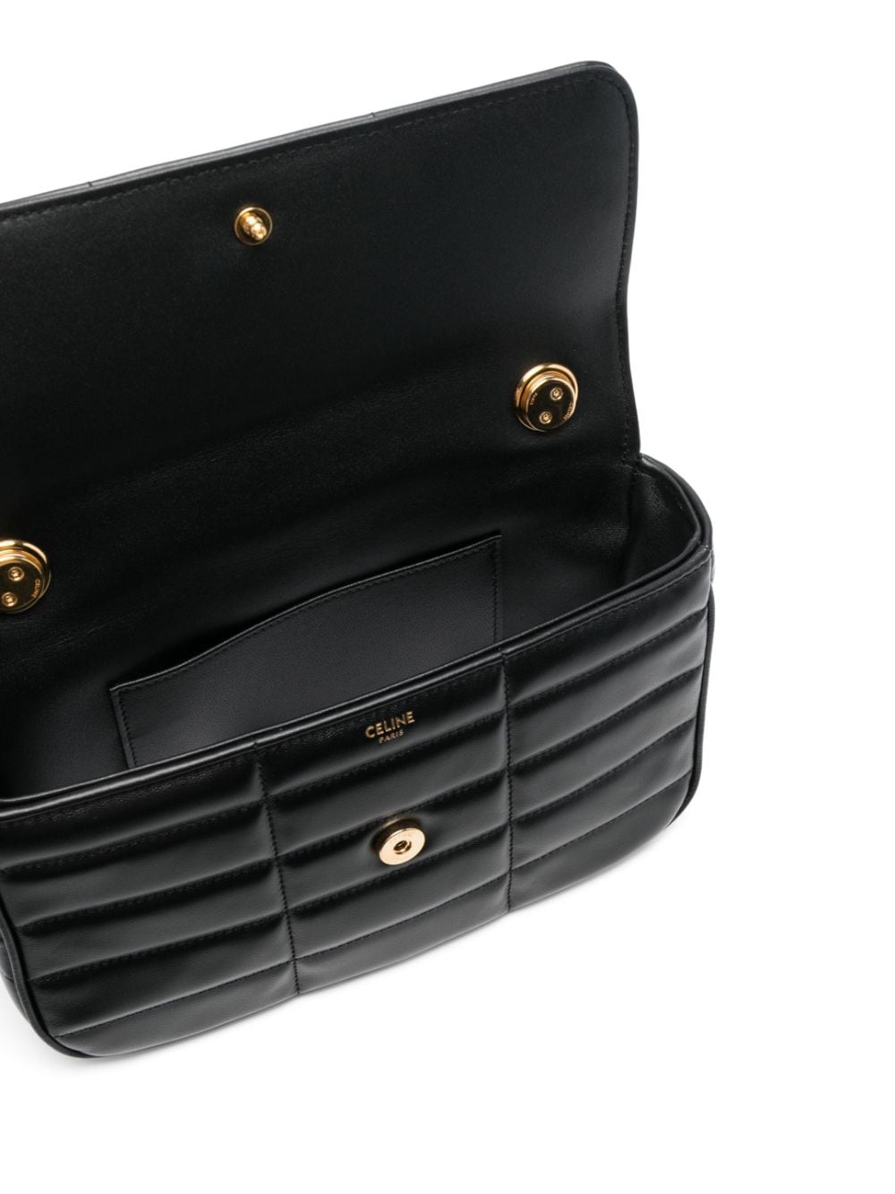 Chain matelassé leather shoulder bag