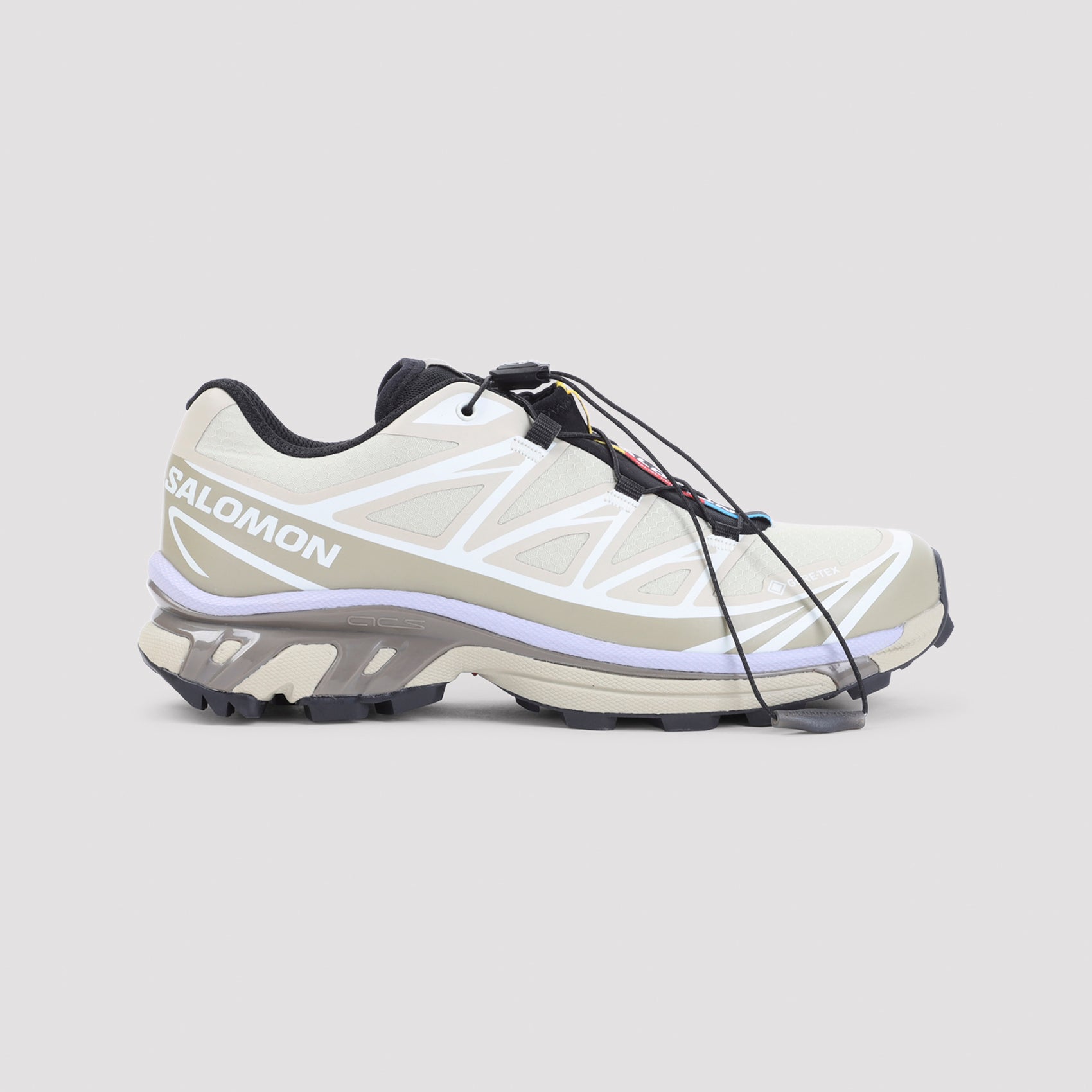Streamlined Black Sneakers with Quick-Lace System