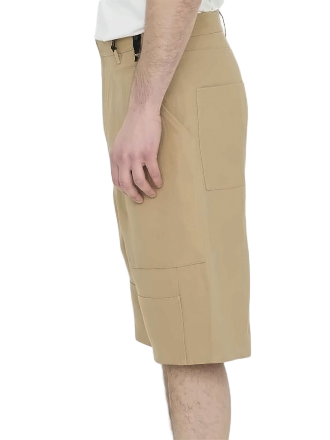 Tailored Canvas Shorts with Structured Silhouette