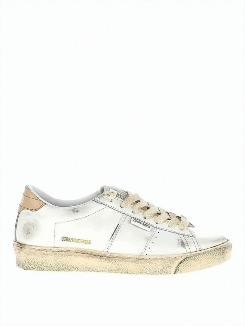 Distressed White Leather Low-Top Sneakers With Vintage Aesthetic