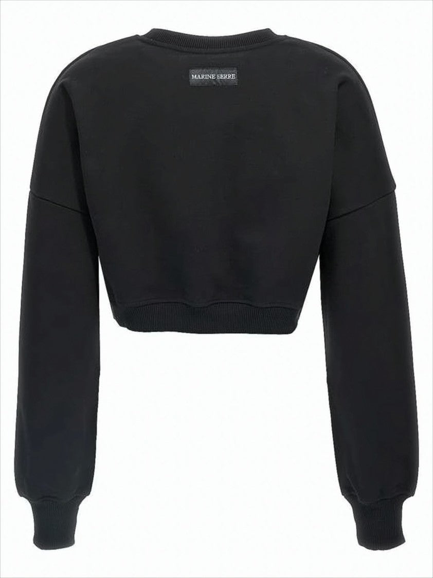 Cropped Black Long-Sleeve Top With Minimalist Design