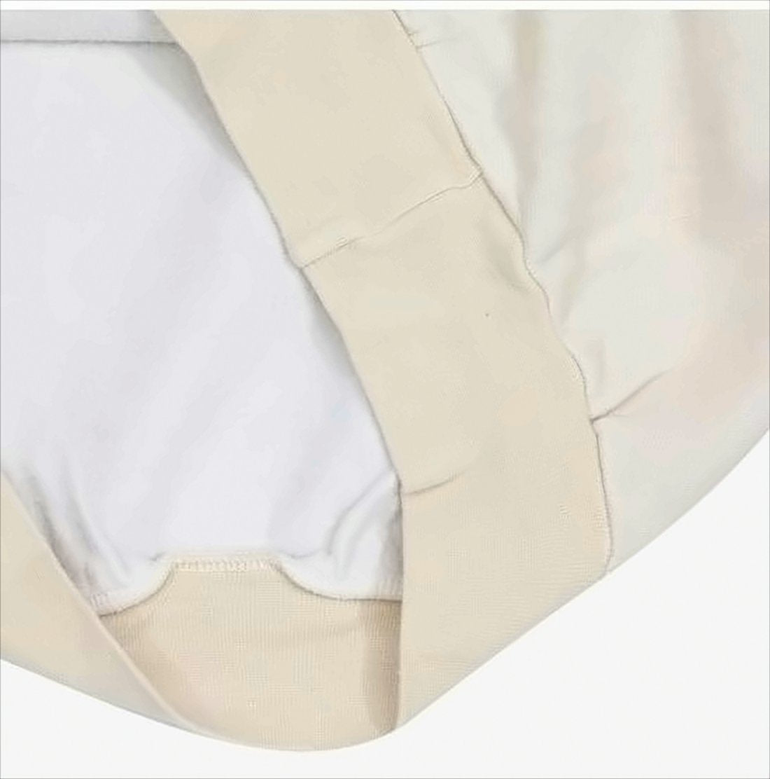 Long-Sleeve Relaxed Fit Graphic Top