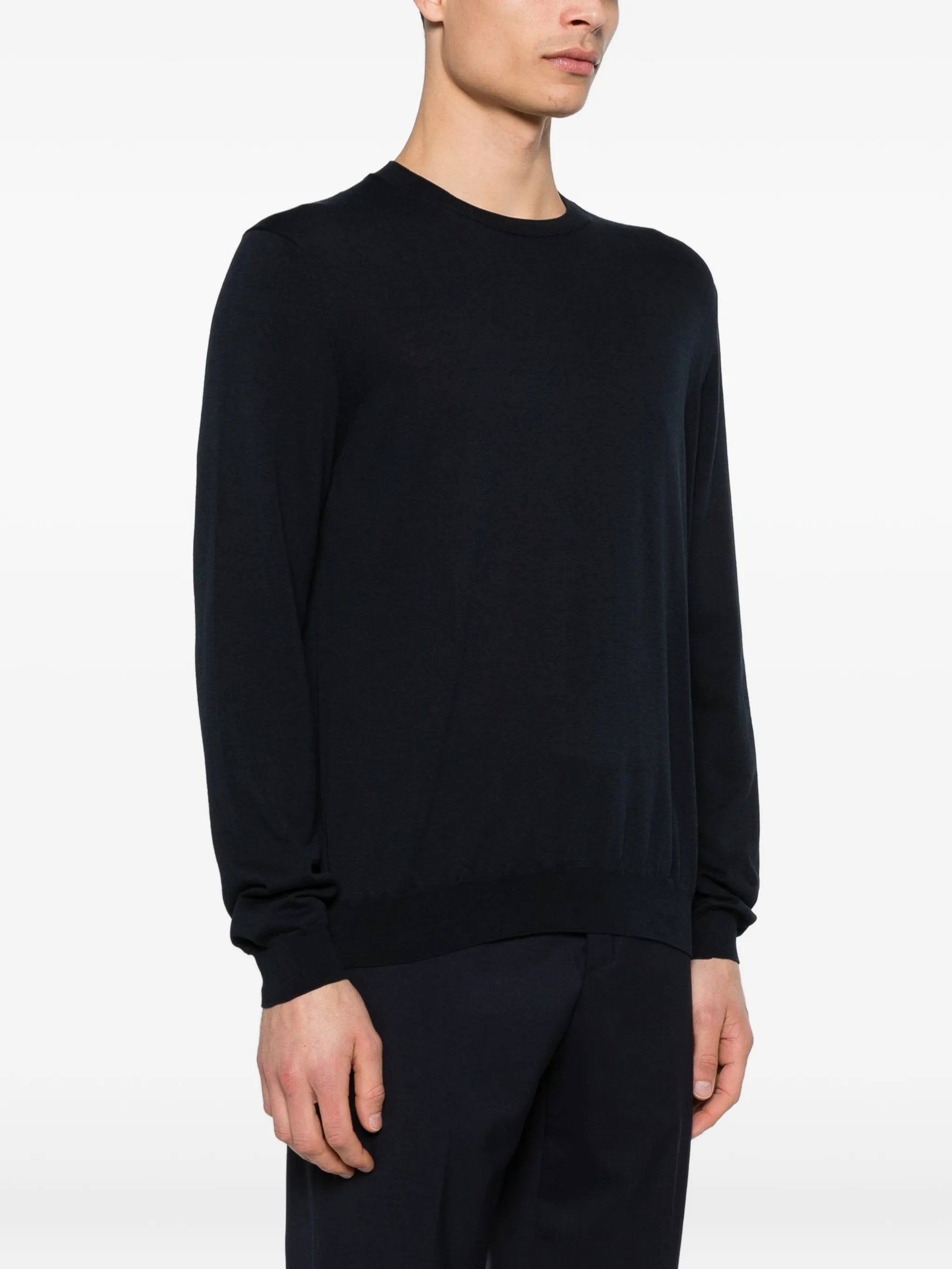Black Fine-Knit Crew Neck Wool Pullover