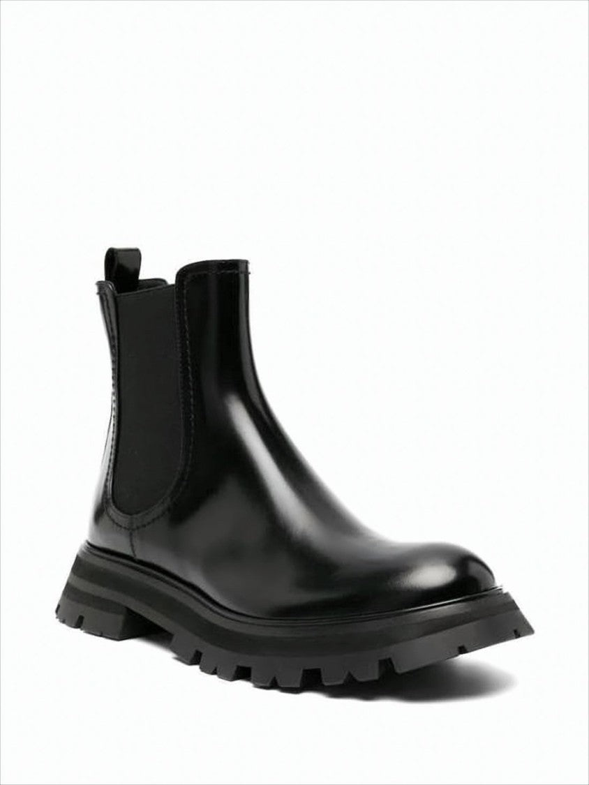 Polished Leather Boots with Rubber Sole