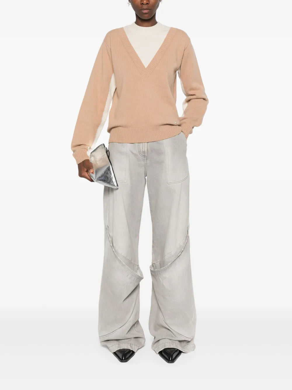 Classic Round Neck Pullover with Silhouette