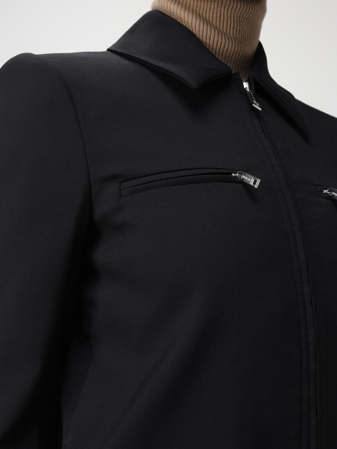 Structured Black Denim Jacket With Classic Collar And Utility Pockets