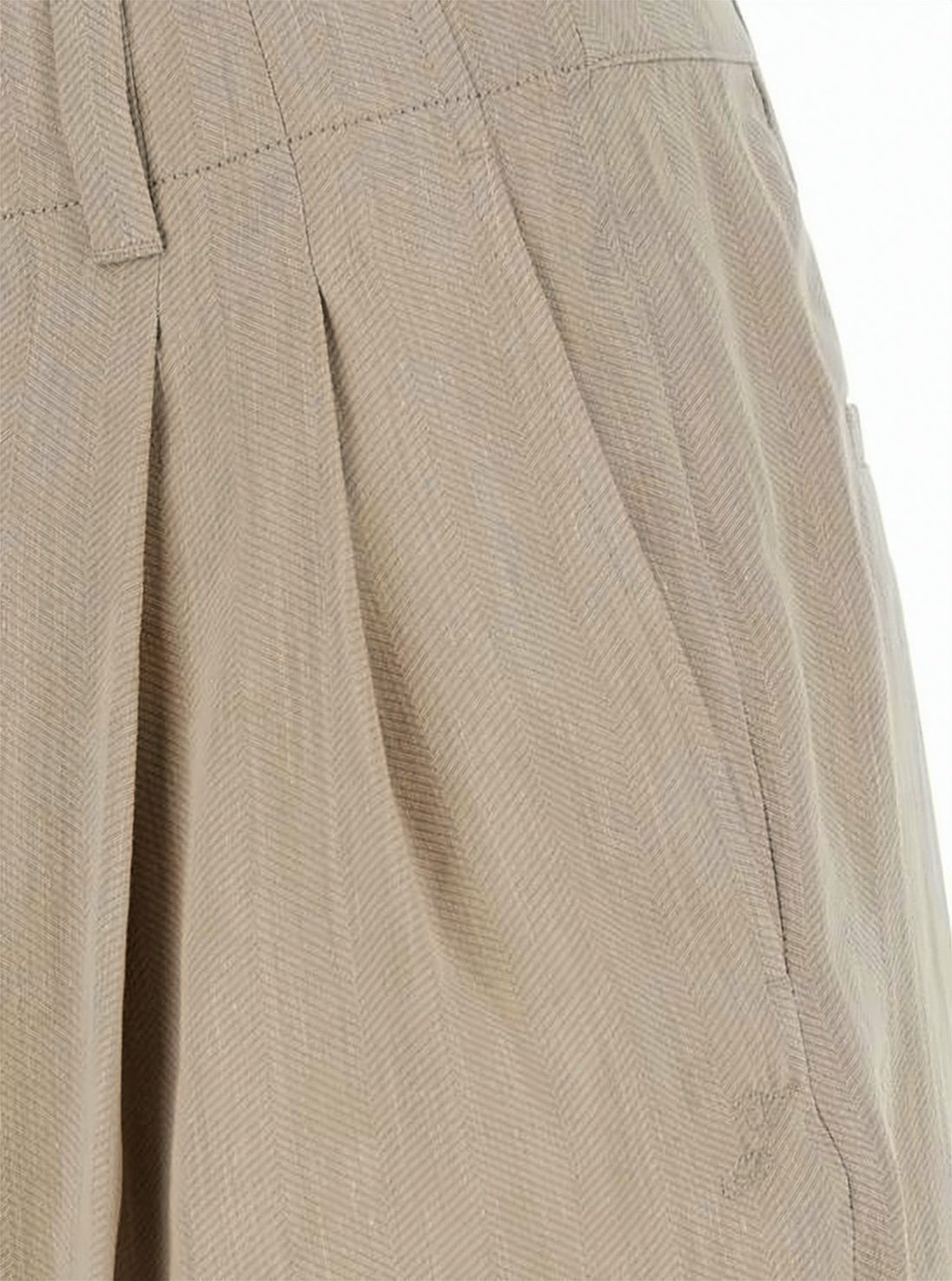Tailored High-Waist Bermuda Shorts with Pleated Front