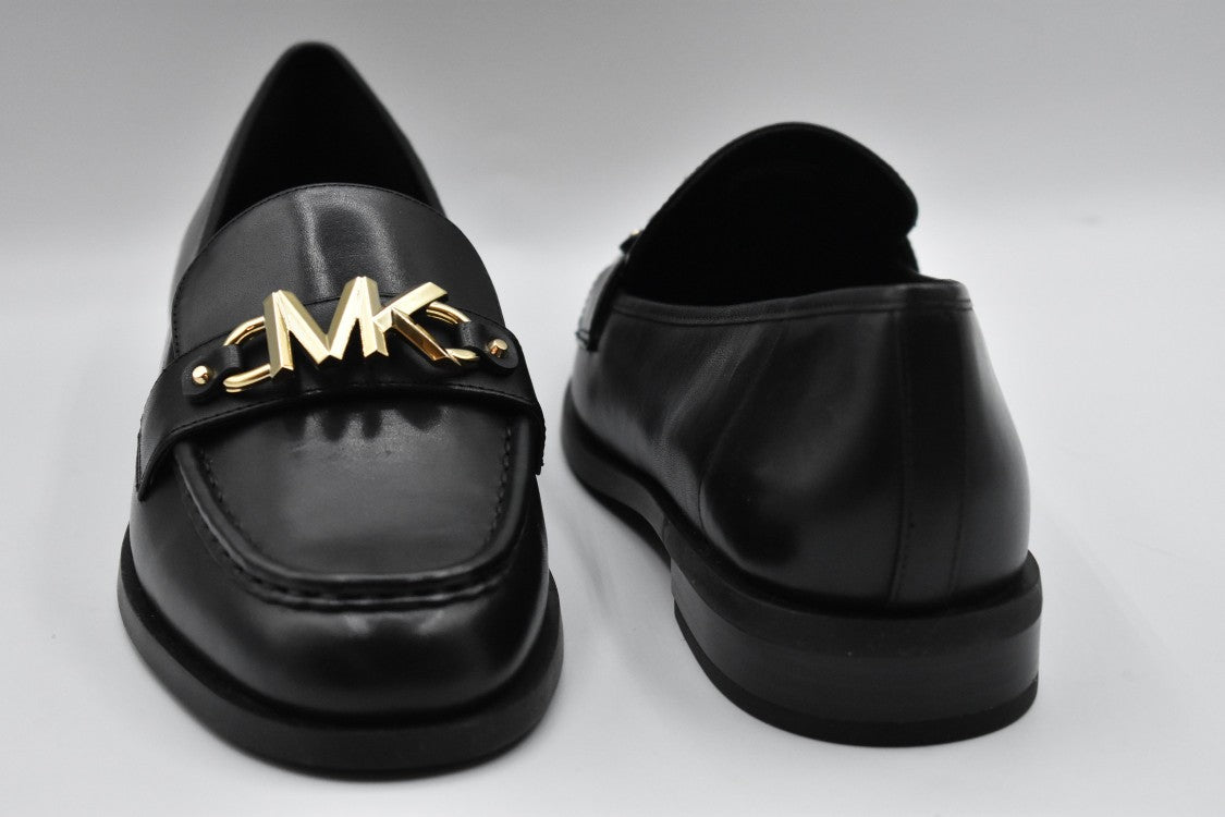 Laced Flat Shoes With Gold Accent