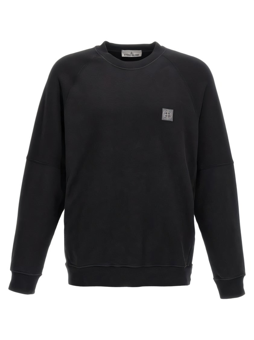 Long-Sleeve Black Crew Neck Top With Raglan Sleeves