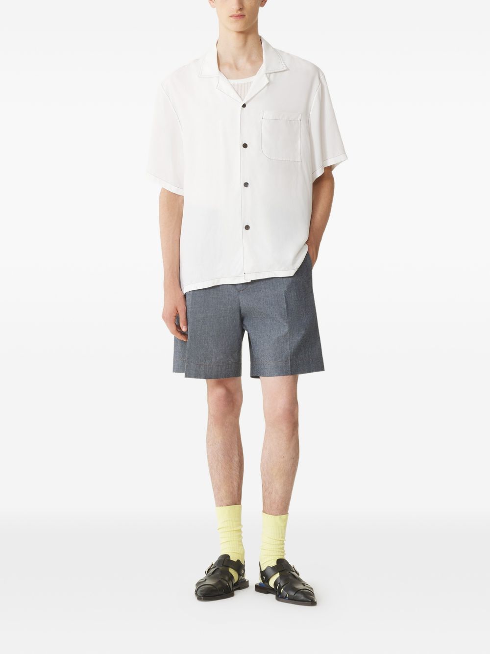 Short-Sleeved Shirt with Graphic Print and Contrast Stitching