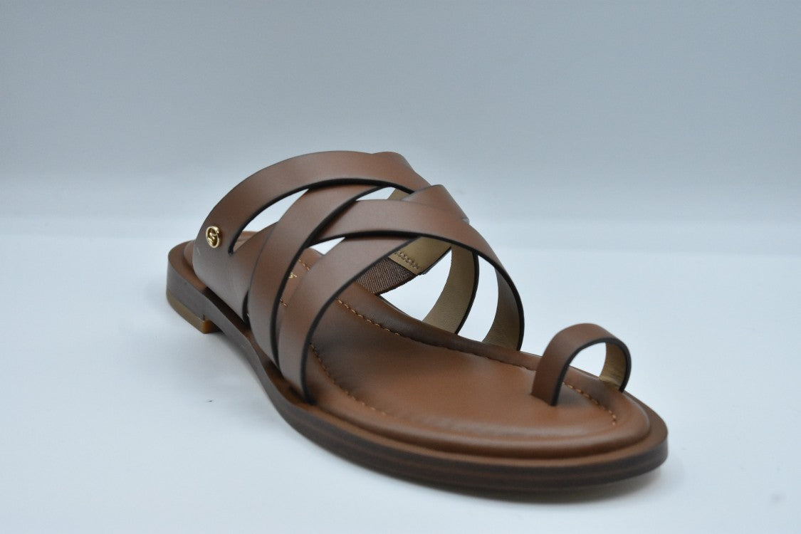Brown Low Shoes With Crisscross Straps
