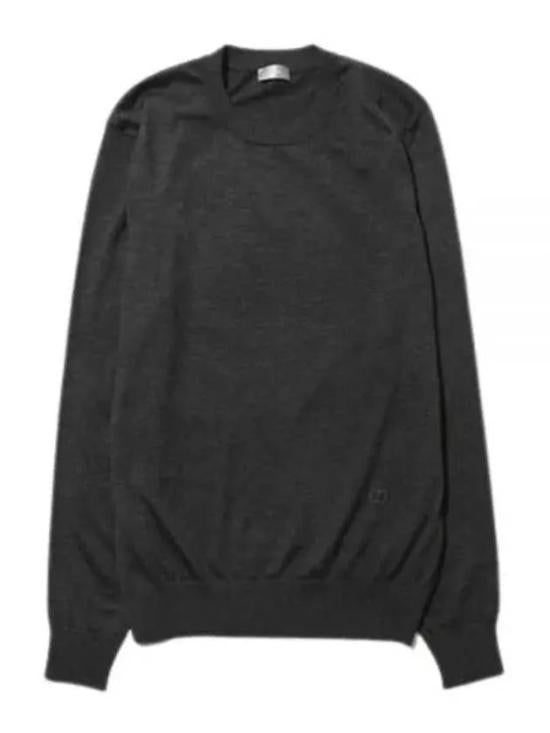 Long-Sleeve Cashmere Sweater with Crew Neckline