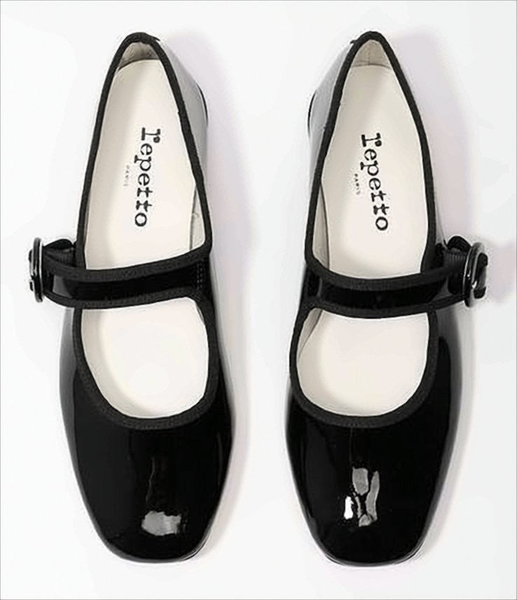 Black Patent Leather Flat Shoes