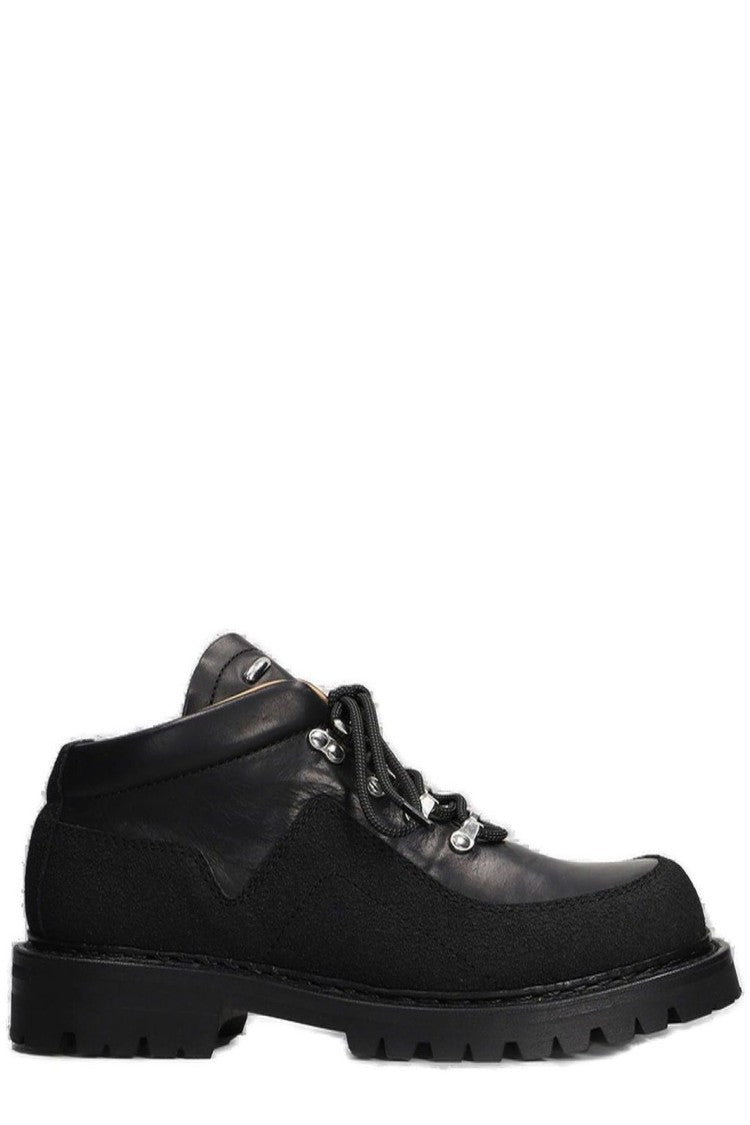 Rugged Black Cowhide Leather Boots with Vibram Outsole
