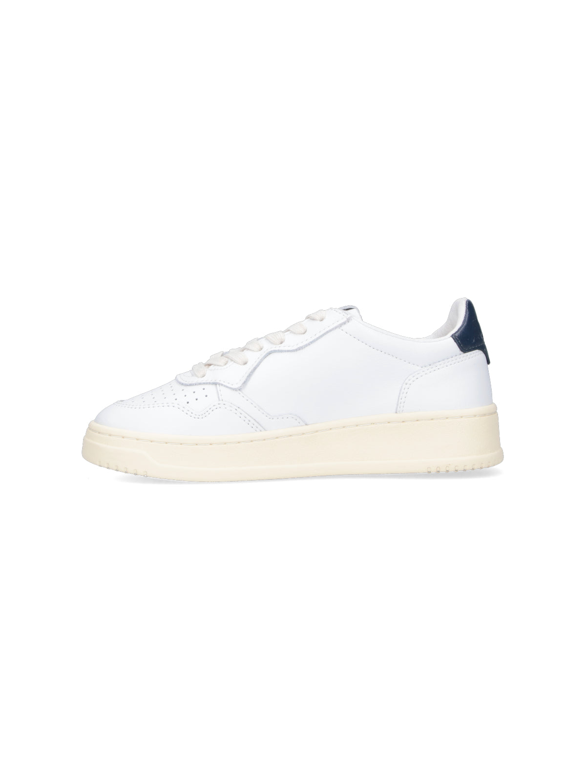 "Medalist 01" Low Sneakers – White