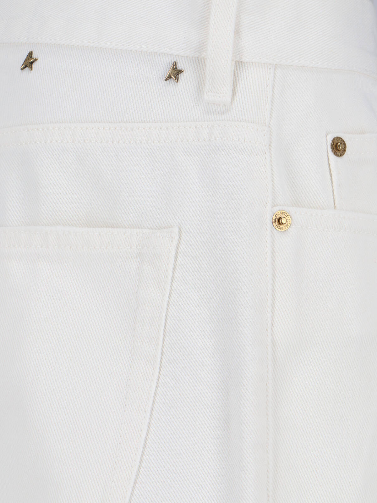 Straight-Leg White Jeans with Five-Pocket Design