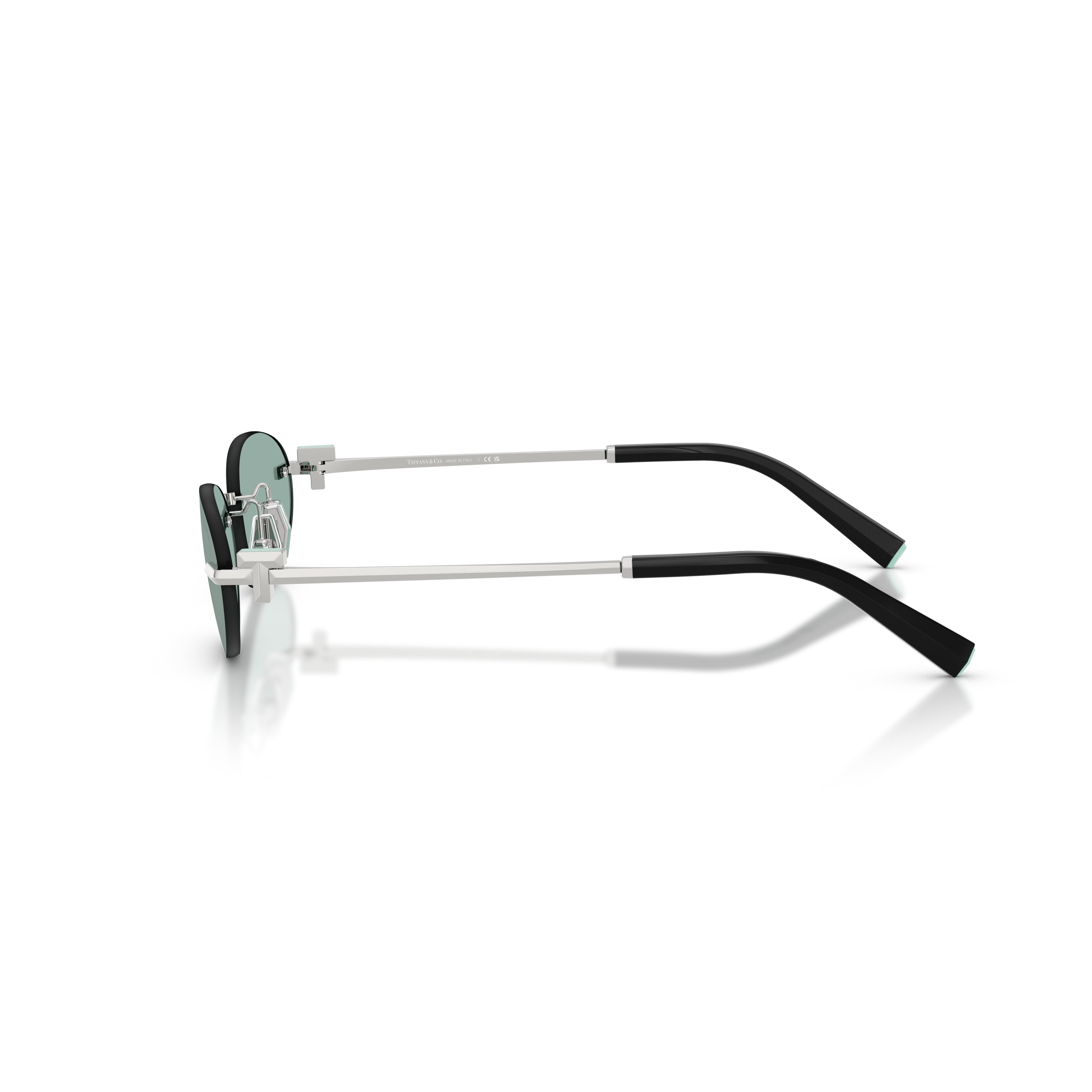 Oval Lens Sunglasses with Sleek Metal Frame