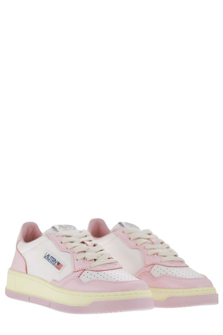 Smooth Leather Low-Top Sneakers with Pastel Accents