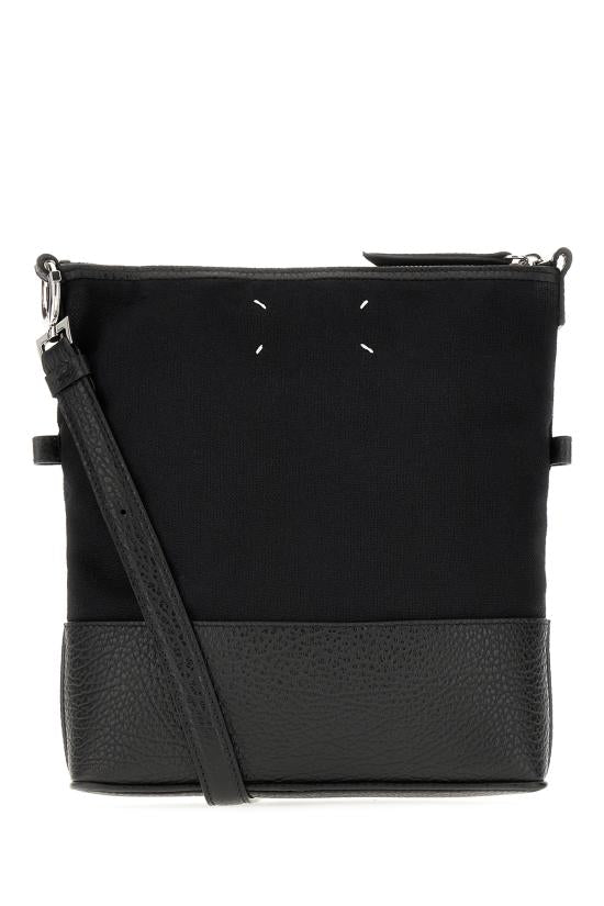 Rectangular Black Tote Bag With Zip Closure And Leather Reinforcement