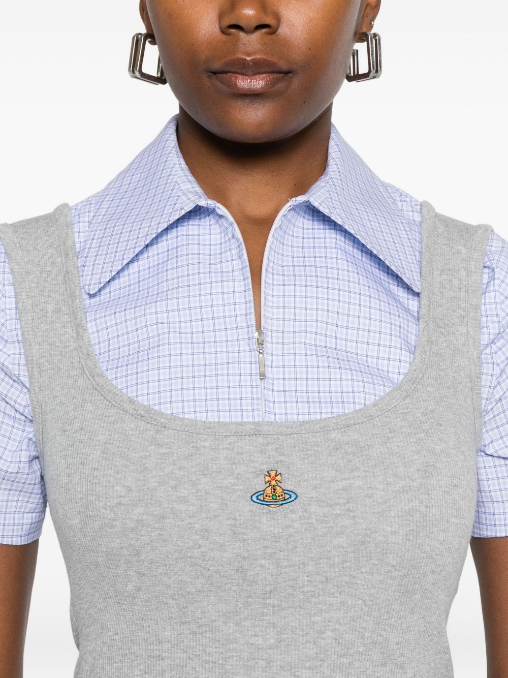 Grey Ribbed Scoop Neck Orb Top