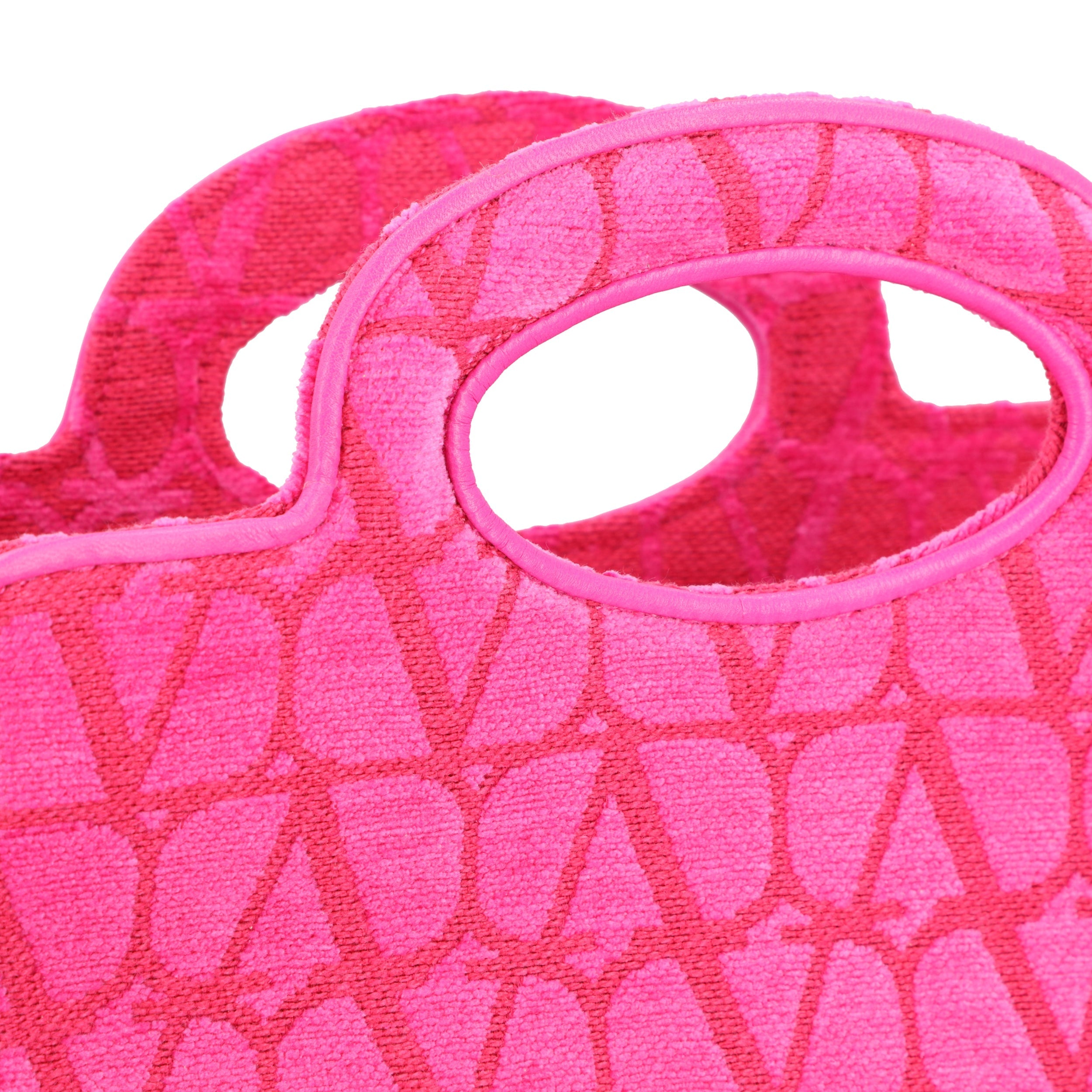 Vlogo Monogram The Third Open-Top Shoulder Bag