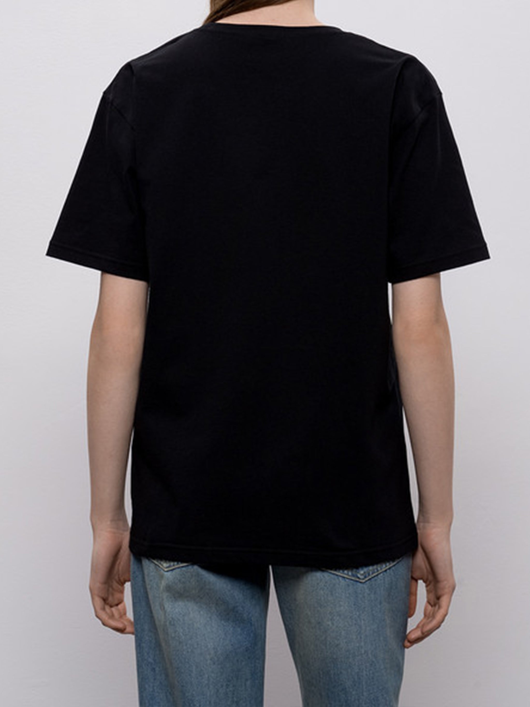 Black Short-Sleeved Red Panther Graphic T-shirt