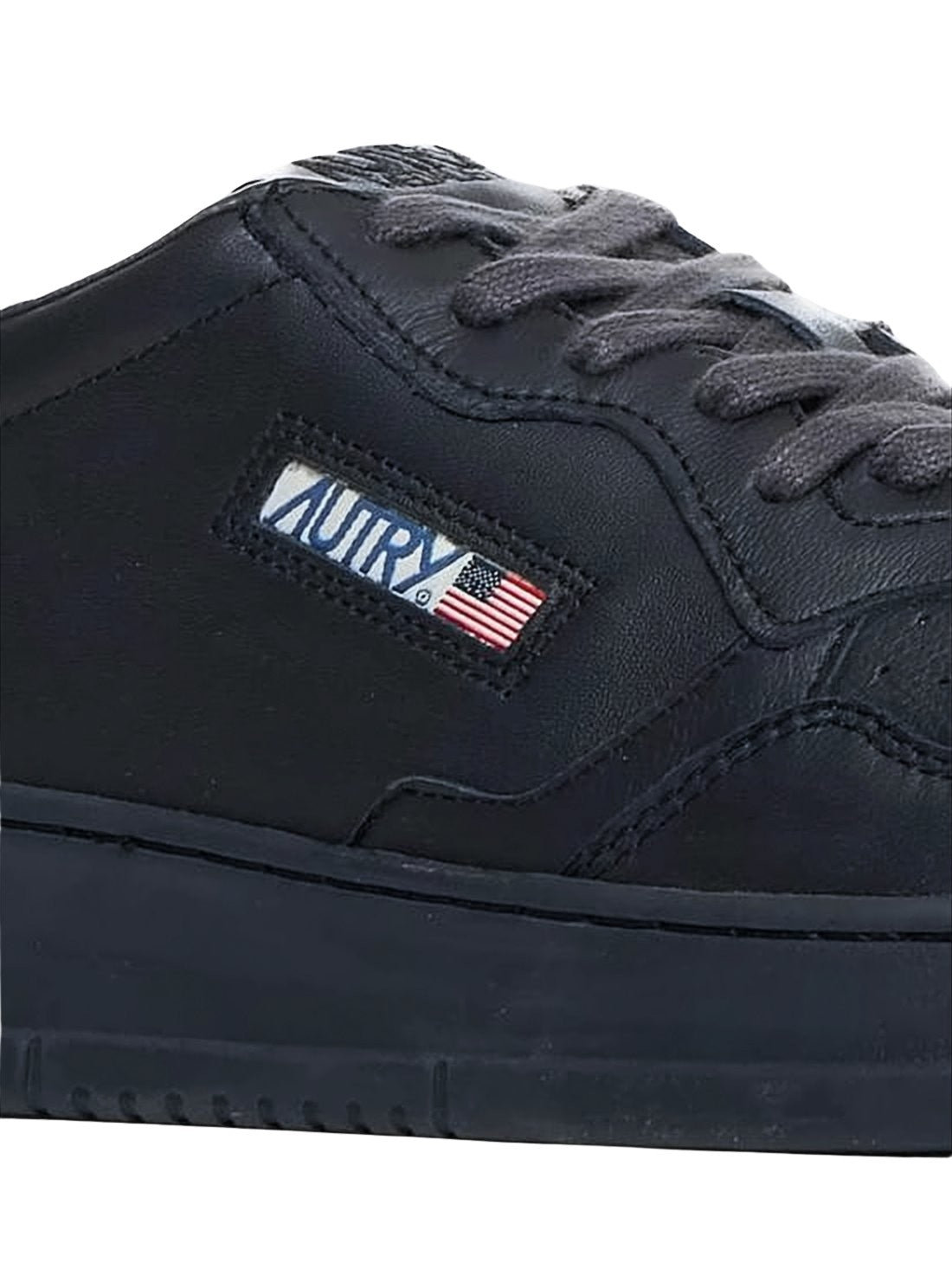 Monochromatic Leather Low-Top Sneakers with Branded Patch