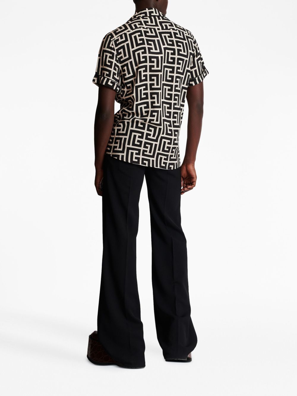 Short-Sleeve Geometric Black