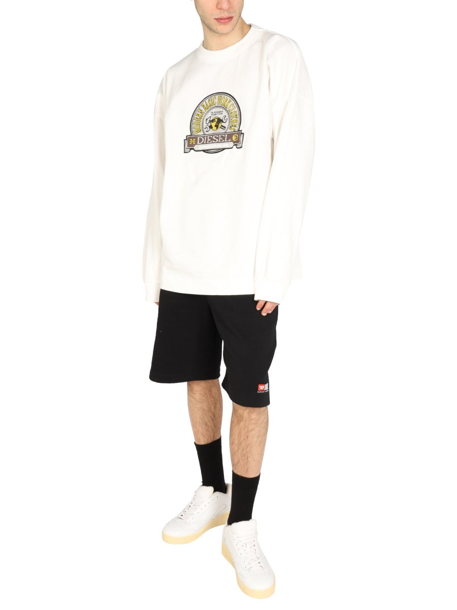 Graphic Logo Patch Sweatshirt