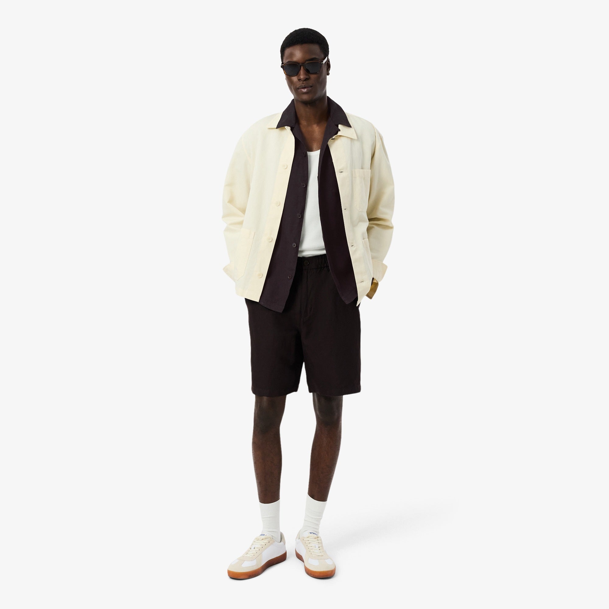 Short-Sleeved Button-Up Shirt with Classic Collar